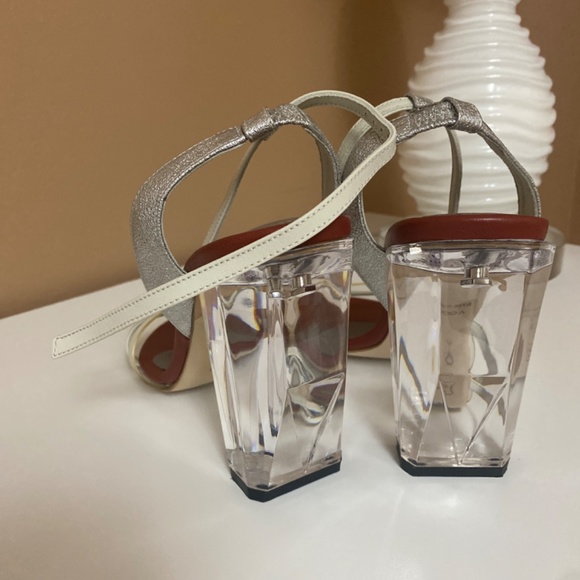 Brand new heels - Picture 3 of 4